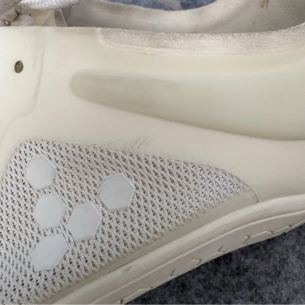 Vivobarefoot Men's Primus Lite III size EU 45 US 12  white